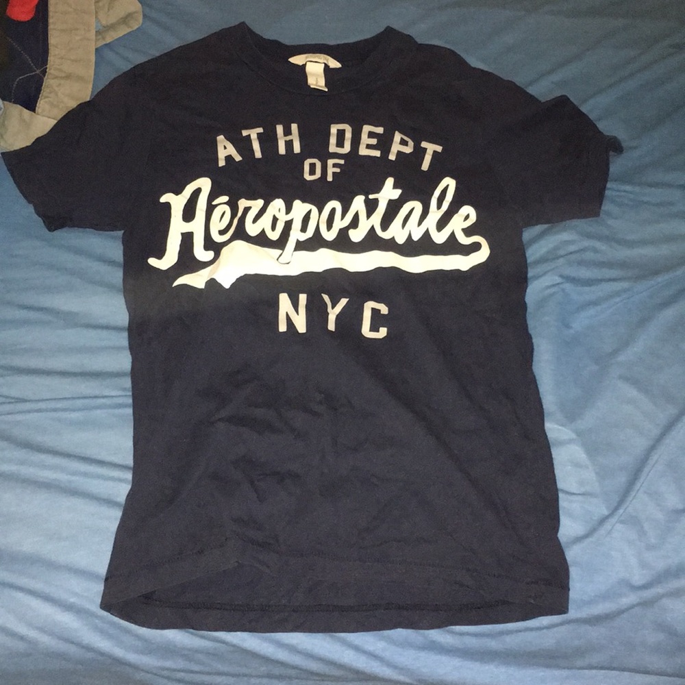 Aeropostale t shirt